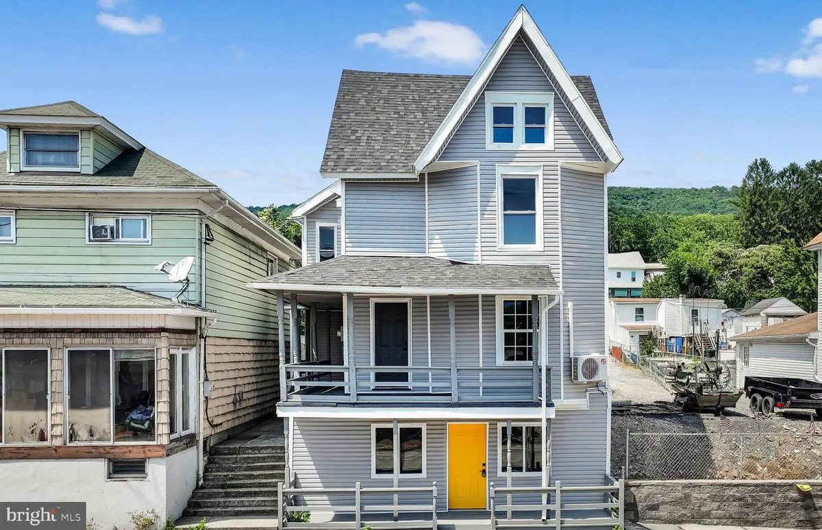 111 E Grand Ave, Tower City, PA 17980 - #1