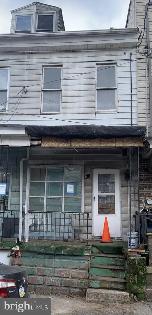 130 W Mahanoy St, Mahanoy City, PA 17948 - #1