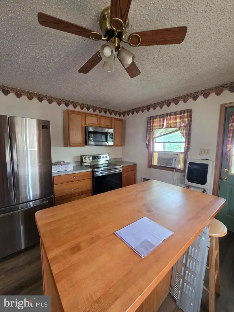 333 Pine St, Cumbola, PA 17930 - #2