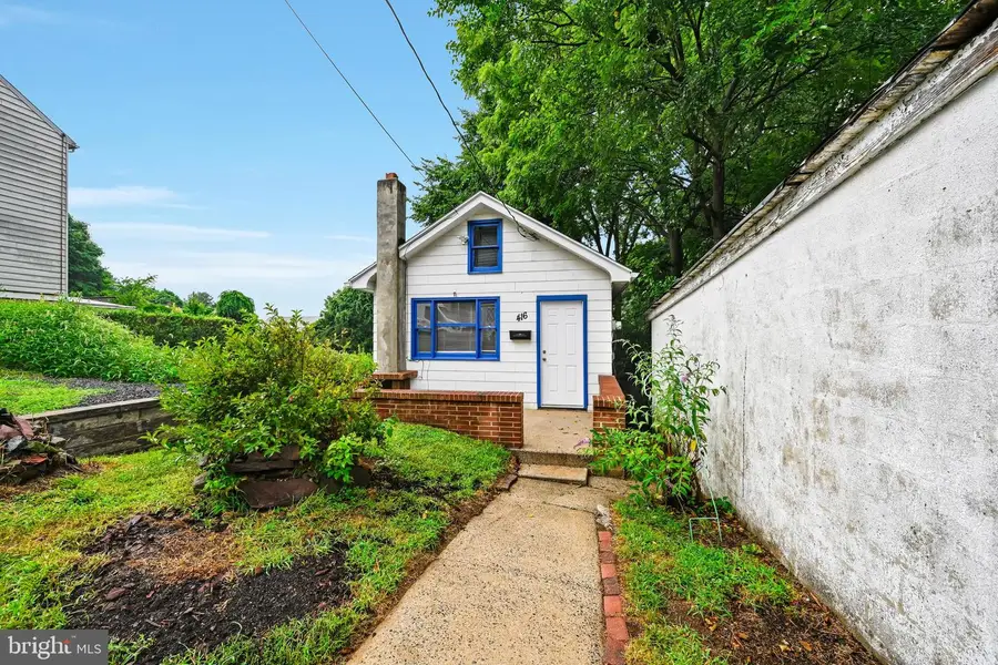 416 Boone St, Pottsville, PA 17901 - #3
