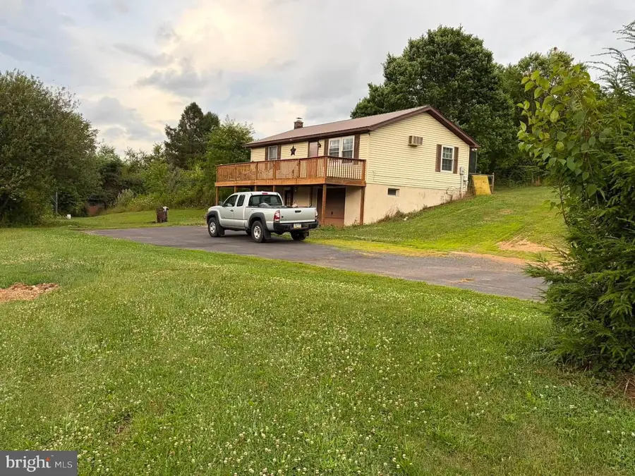 507 Dad Burnhams Rd, Schuylkill Haven, PA 17972 - #3