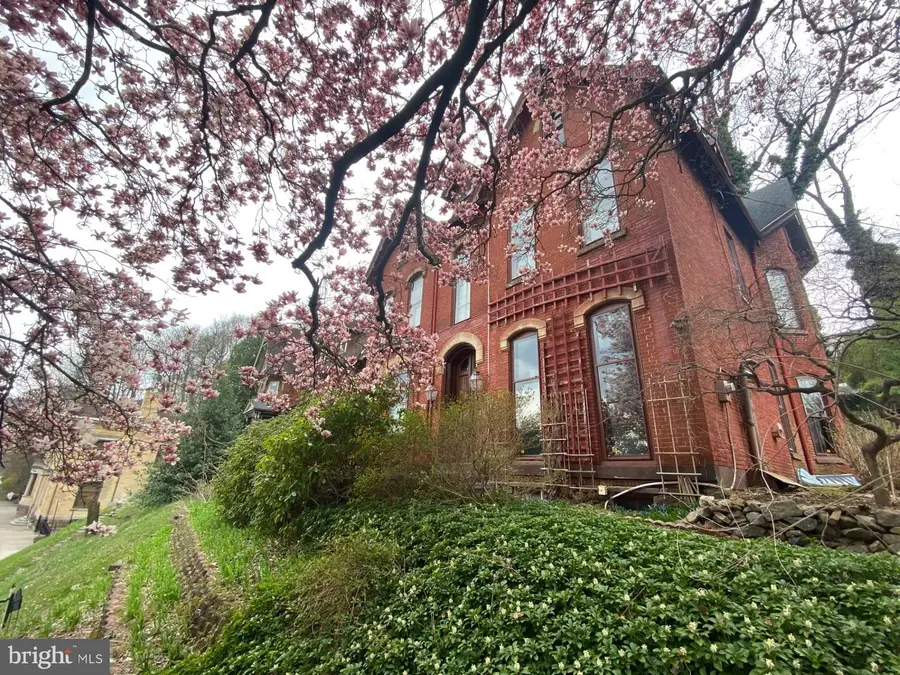 315 S Centre St, Pottsville, PA 17901 - #2