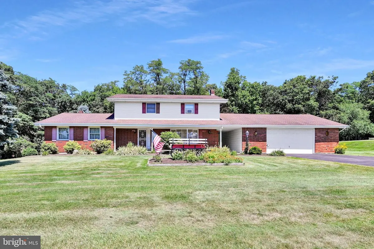 225 Morea Rd, Frackville, PA 17931 - #1