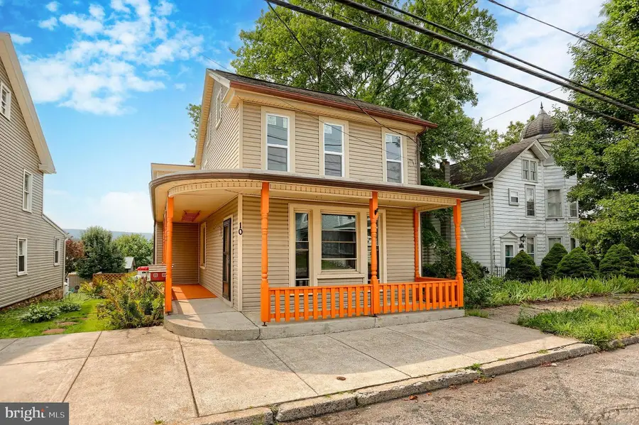 10 E Grand Ave, Tower City, PA 17980 - #3