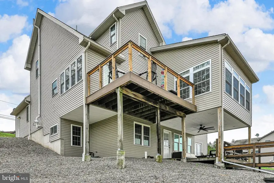 606 Wynonah Dr, Auburn, PA 17922 - #2