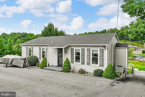 590 Wynonah Dr, AUBURN, PA 17922