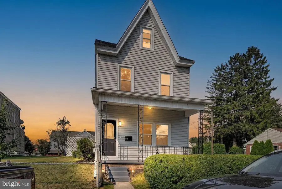 30 N Center St, Frackville, PA 17931 - #3
