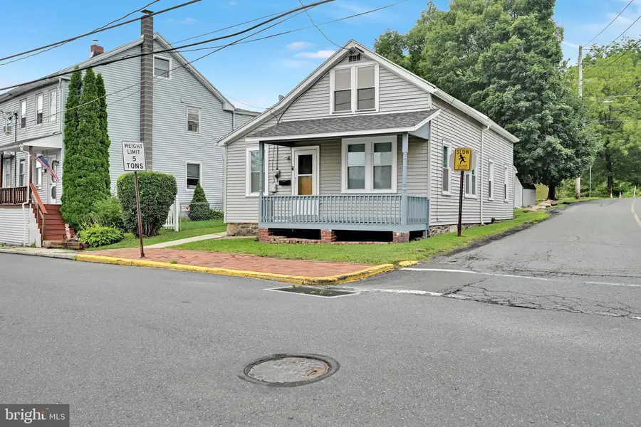 7 Graeff St, Cressona, PA 17929 - #3