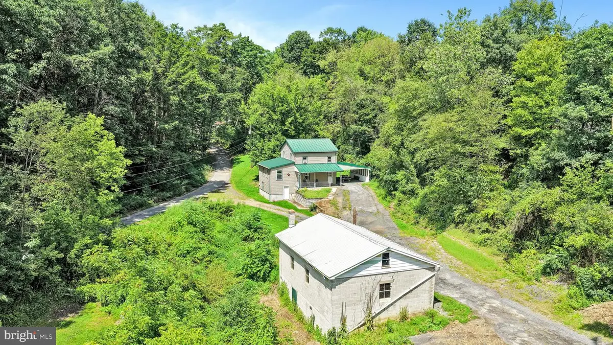 18 Church Ln, Pine Grove, PA 17963 - #1