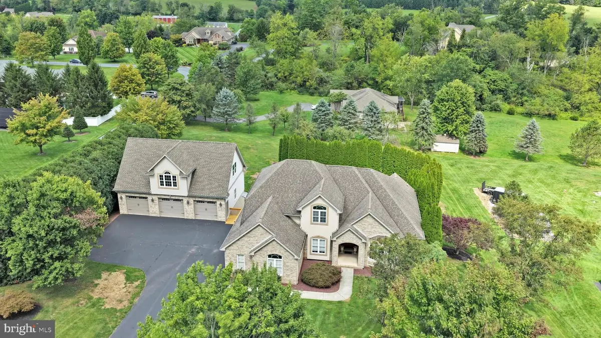 39 Grey Hawk Dr, Orwigsburg, PA 17961 - #1