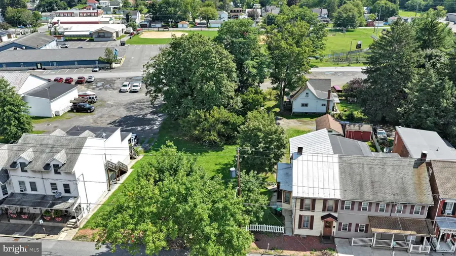 81 S Tulpehocken St, Pine Grove, PA 17963 - #3