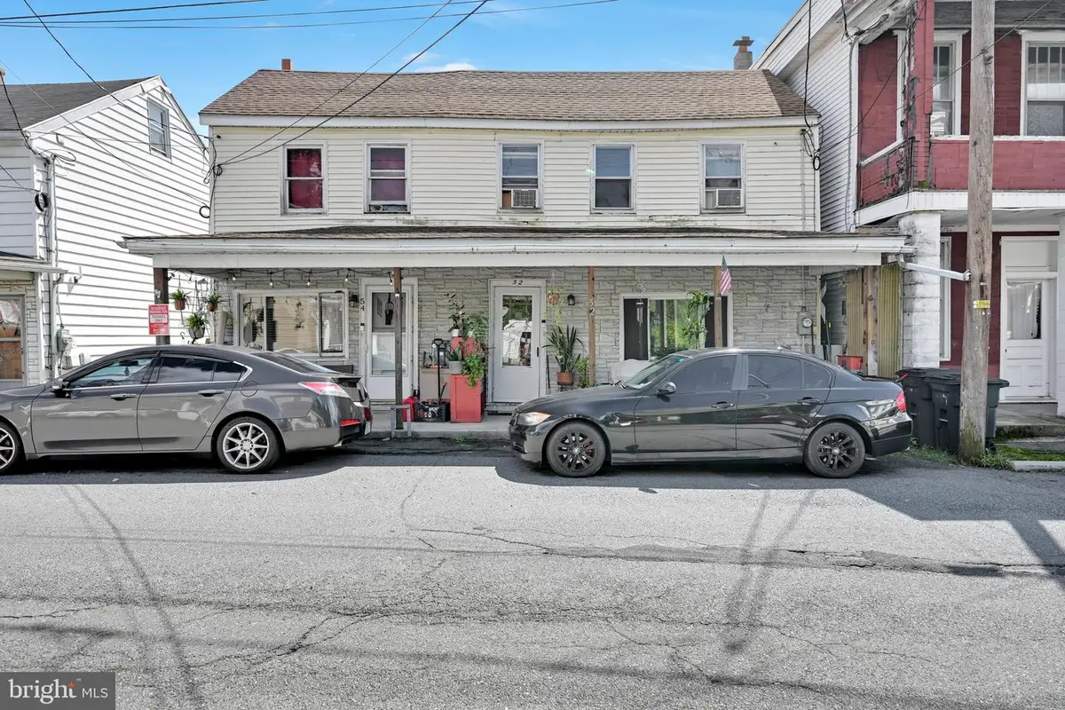 52 W Water St, Cumbola, PA 17930 - #1