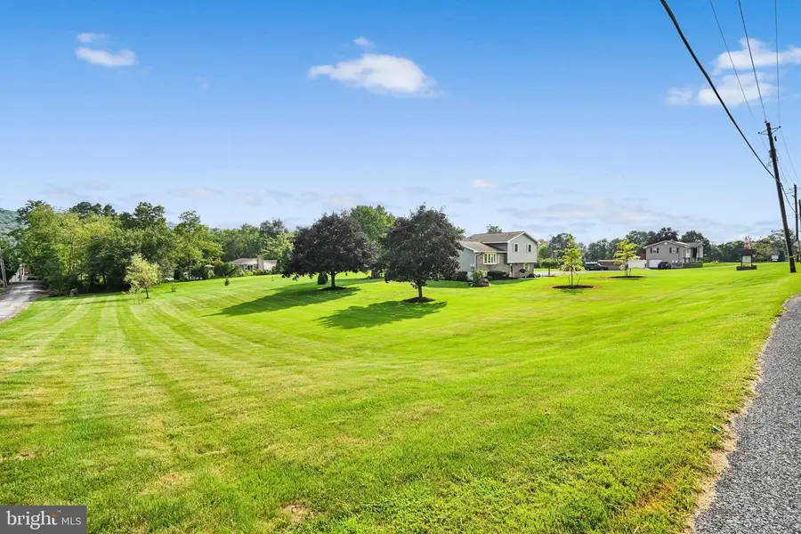 307 Suedberg Rd, Pine Grove, PA 17963 - #3