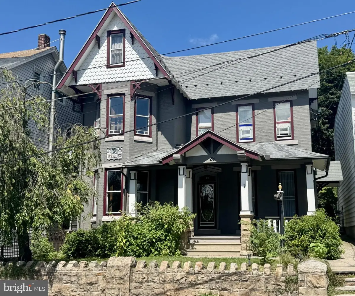 28 Dock St, Schuylkill Haven, PA 17972 - #1