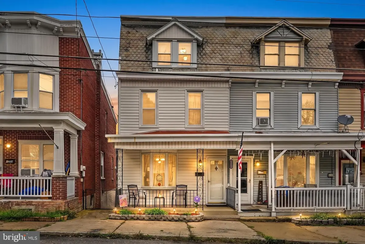 1706 W Norwegian St, Pottsville, PA 17901 - #1