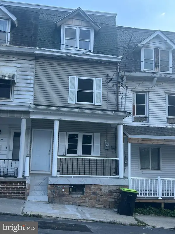 1017 Laurel Blvd, POTTSVILLE, PA 17901