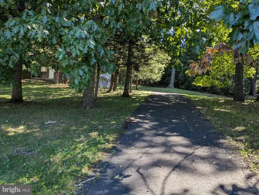 78 Sweet Arrow Lake Rd, Pine Grove, PA 17963 - #3