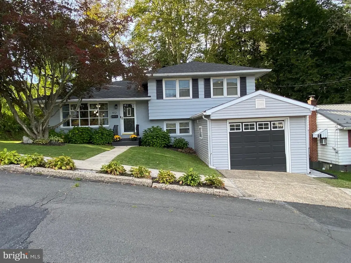 412 Pulaski Dr, Pottsville, PA 17901 - #1
