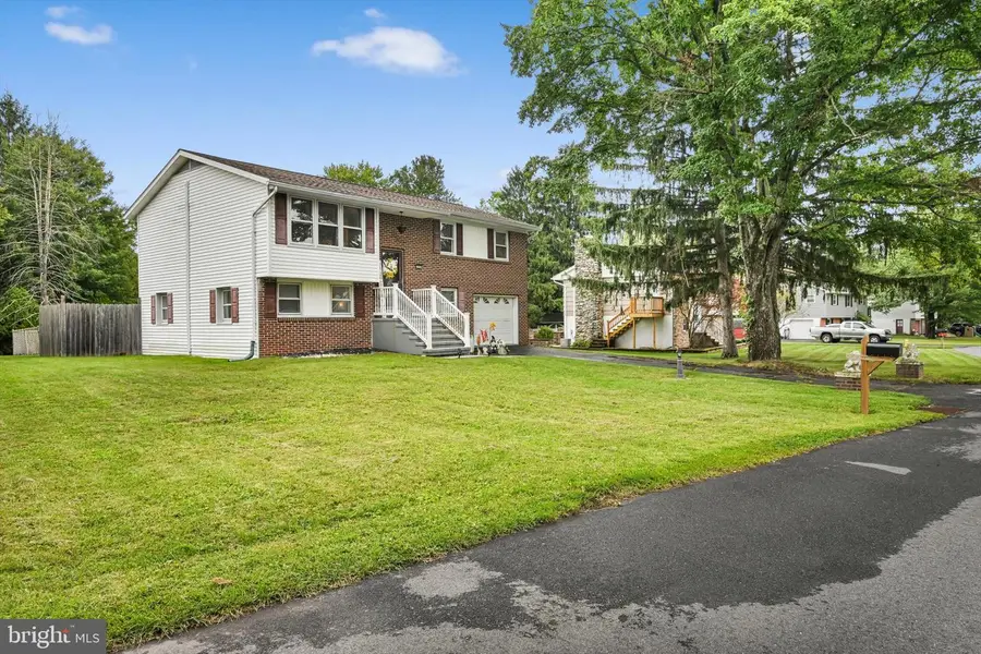 395 Marshall Dr, Orwigsburg, PA 17961 - #3
