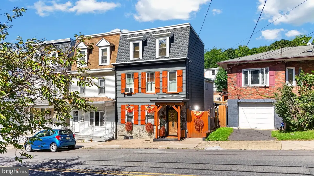 556 E Norwegian, Pottsville, PA 17901 - #1