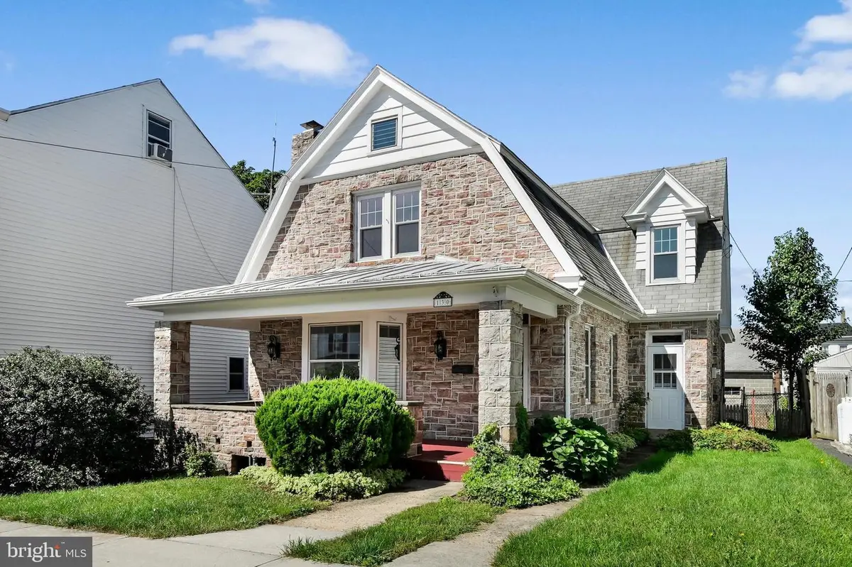 130 S Warren St, Orwigsburg, PA 17961 - #1