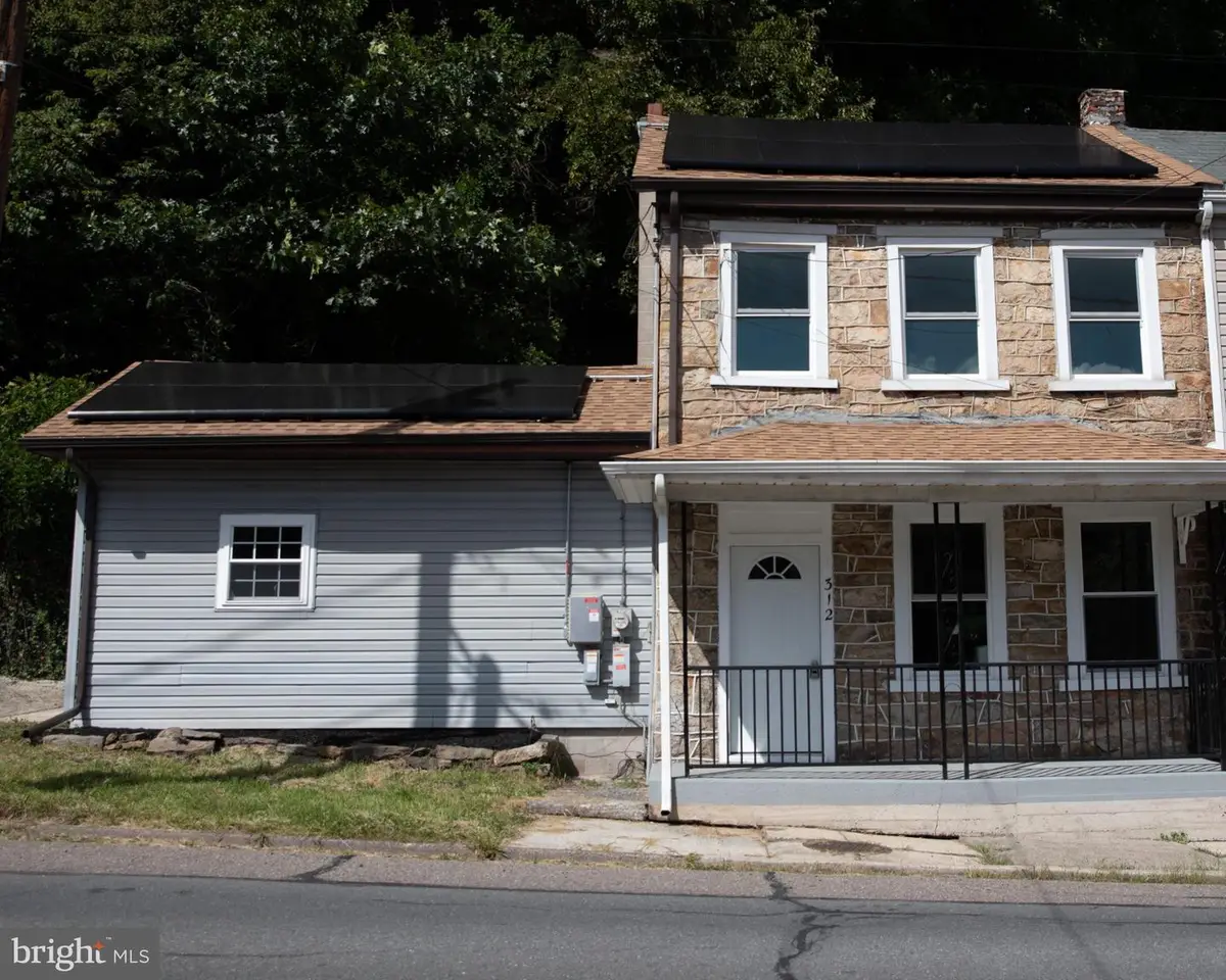 312 W Main St, Tremont, PA 17981 - #1