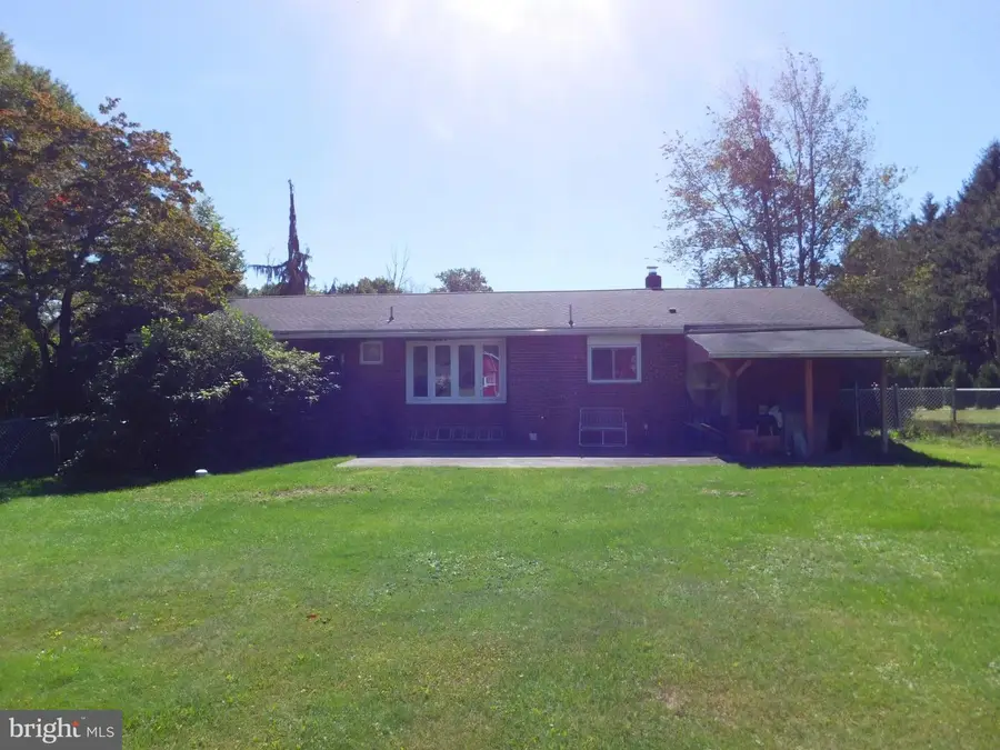 297 E Main St, Tamaqua, PA 18252 - #2