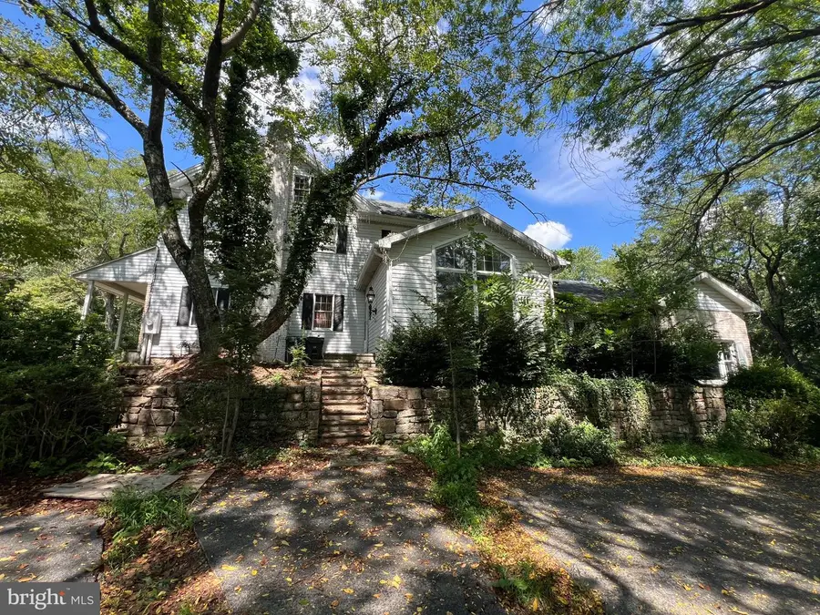 559 E Second Mountain Rd, Schuylkill Haven, PA 17972 - #2