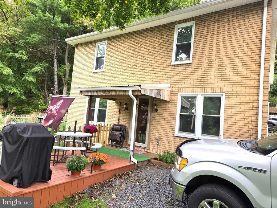 2 S Sunnylane Rd, Pottsville, PA 17901 - #3