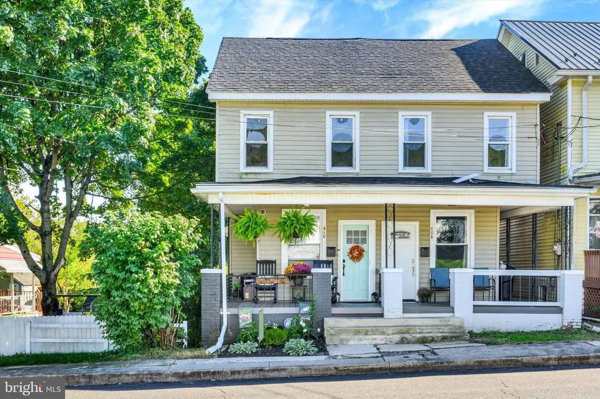 410 E Wiconisco Ave, Tower City, PA 17980 - #1