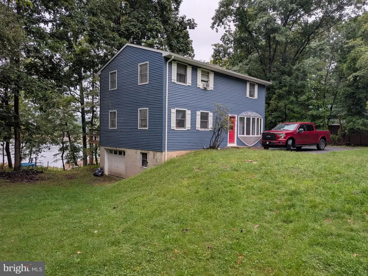 2635 W Wynonah Dr, Auburn, PA 17922 - #1