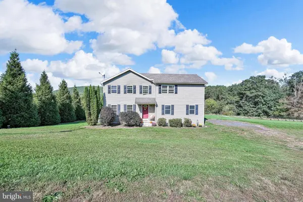 37 W Walnut St, RINGTOWN, PA 17967