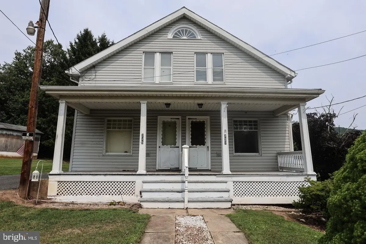 225-227 Shultz Rd, Pine Grove, PA 17963 - #1