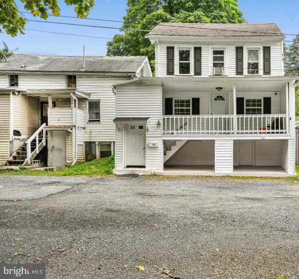 306 E Elm St, TAMAQUA, PA 18252