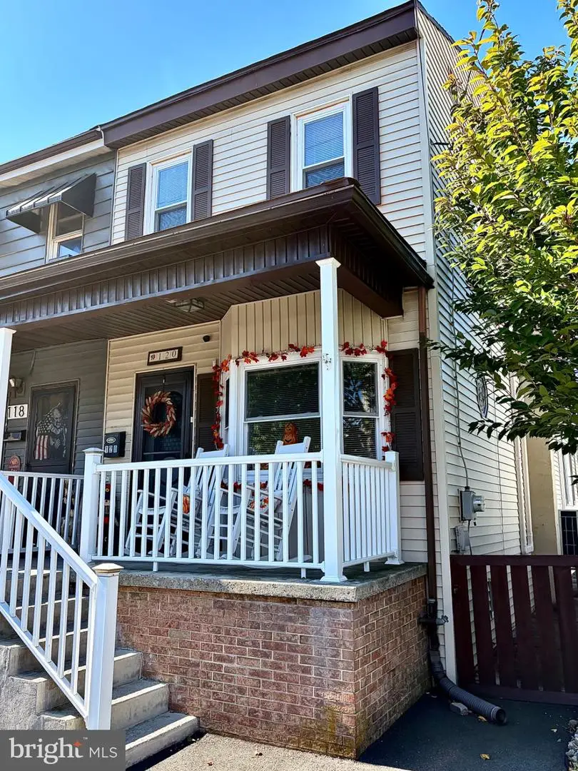 120 N 4th St, Frackville, PA 17931 - #1