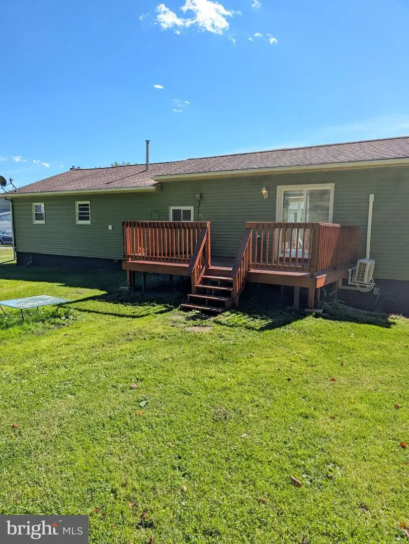 38 W Donaldson St, Tremont, PA 17981 - #3