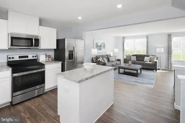 45 Cornerstone Dr #j3, ORWIGSBURG, PA 17961