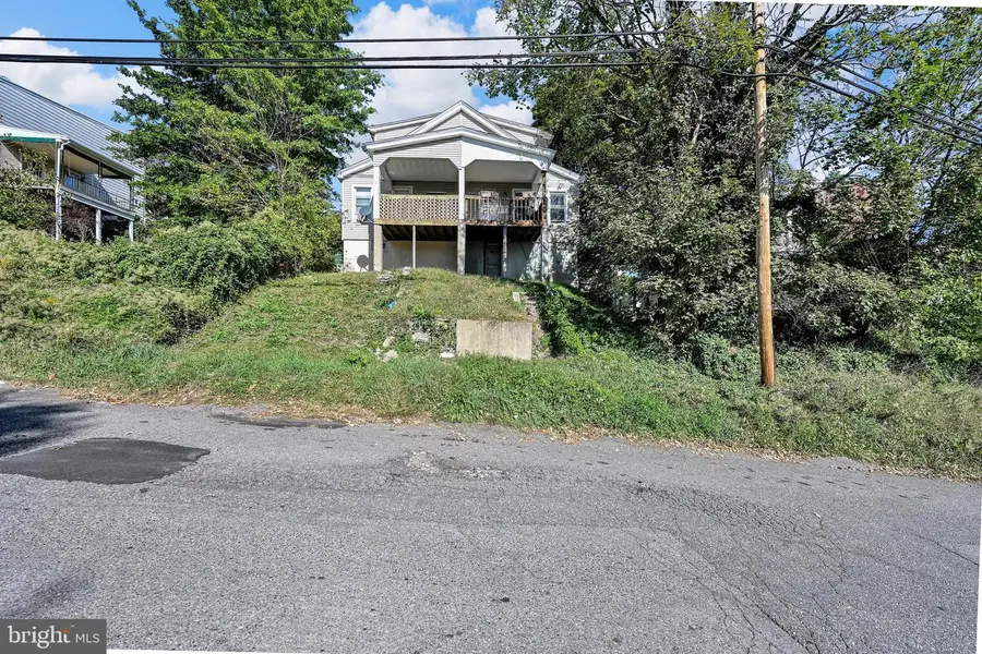 301 S Spring Garden St, Pottsville, PA 17901 - #2