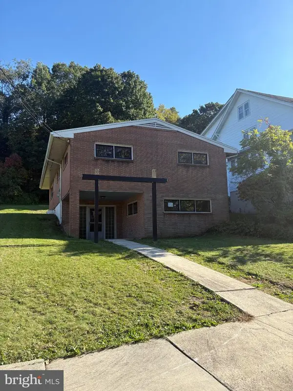 1931 W Howard Ave, POTTSVILLE, PA 17901