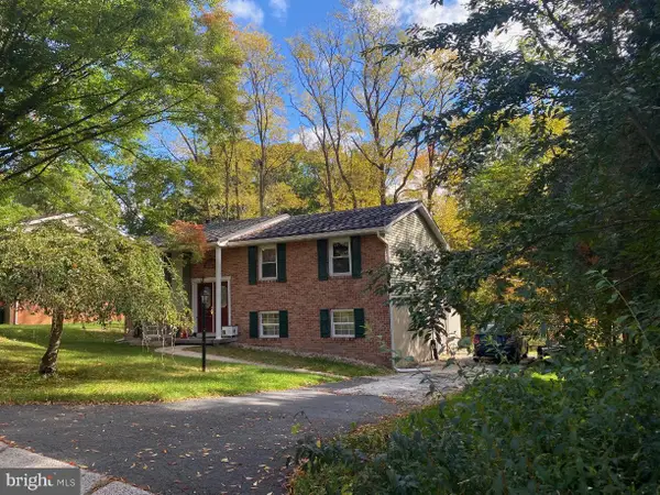 218 Forest Rd, POTTSVILLE, PA 17901