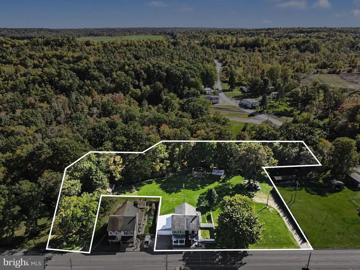 2019 E Center St, Tremont, PA 17981 - #1