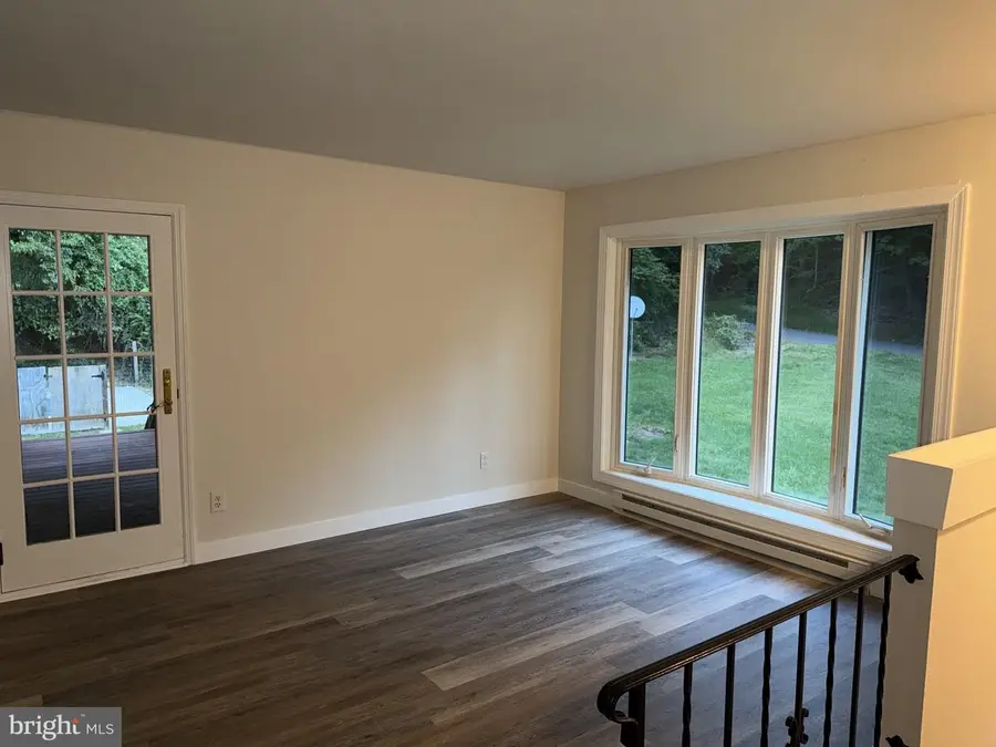 113 N Lake Rd, Pottsville, PA 17901 - #3