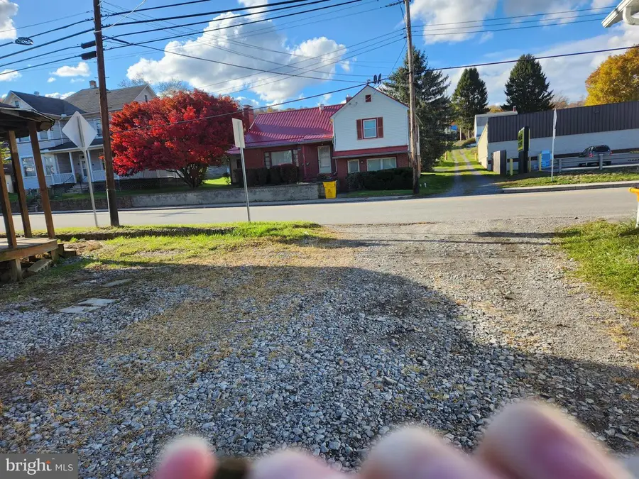 202 Main St S, Davidsville, PA 15928 - #2