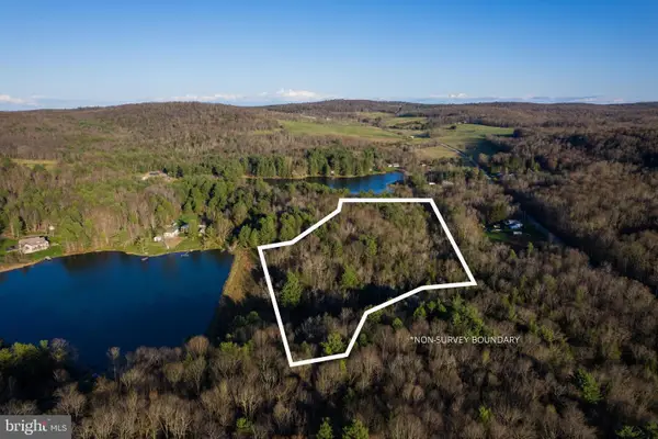 0 Twin Lakes Rd, BRACKNEY, PA 18812