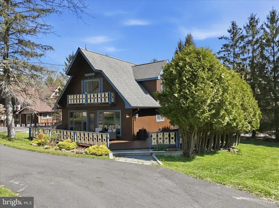 25 Fall Pl, Union Dale, PA 18470 - #3