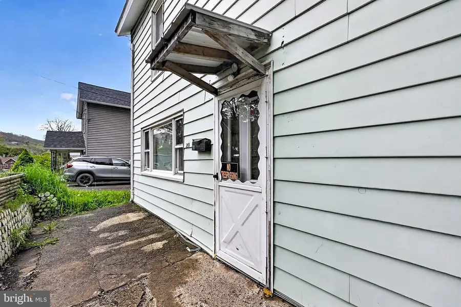 211 E Church St, Susquehanna, PA 18847 - #2