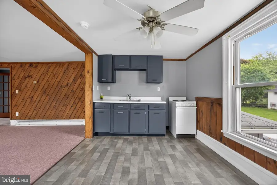 464 Main St, New Milford, PA 18834 - #3