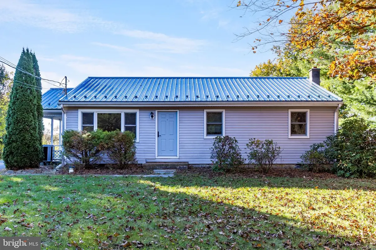 4717 County Line Rd, Winfield, PA 17889 - Image #1