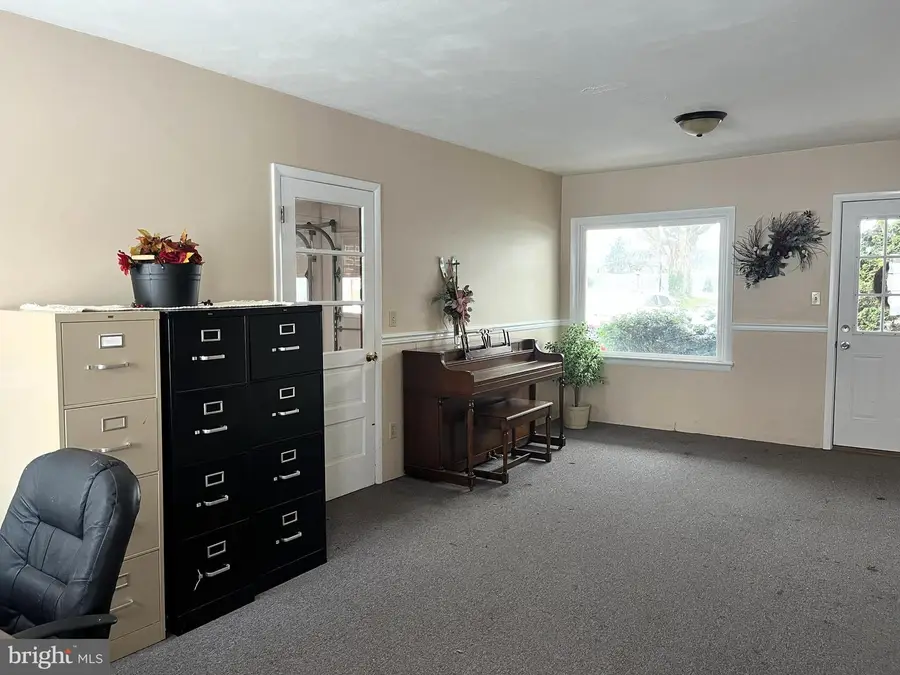 2 E New Market St, Freeburg, PA 17827 - Image #2