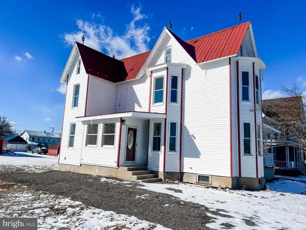 126 S Orange St, BEAVERTOWN, PA 17813